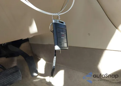 2013 Cadillac Escalade Premium z USA, uszkodzony, nr VIN 1GYS3CEF8DR147550